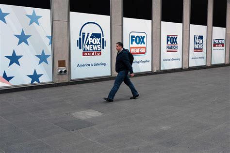 ANÁLISIS | Con el acuerdo histórico entre Fox y Dominion por difamación, Rupert Murdoch está pagando el precio de las mentiras electorales de Trump